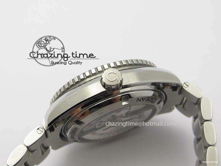 0518 Planet Ocean SS Bp Maker 45mm Black Bezel On SS Bracelet A OnTrend 8218